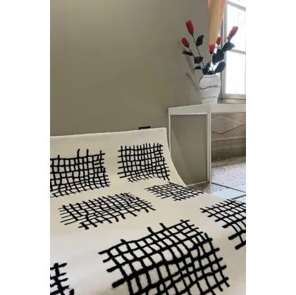 Tappeto AF 01 Charcoal di Carpet Edition