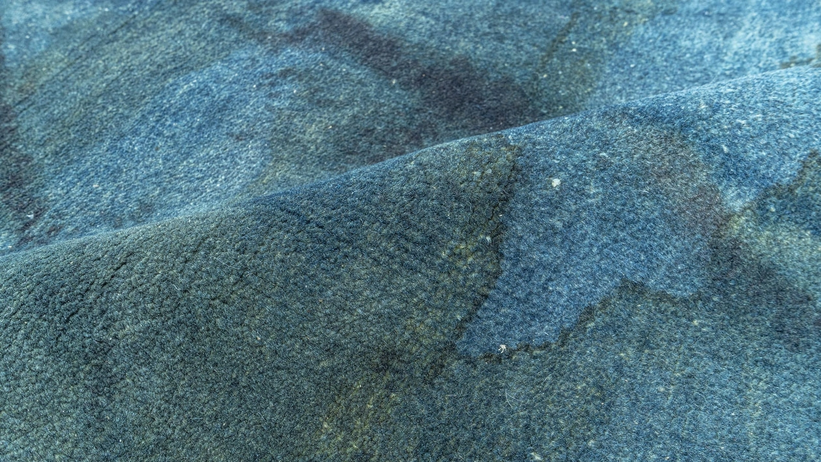 Tappeto Damask 2993 di Carpet Edition