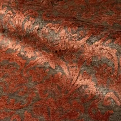 Tappeto Damask Waterfall Rubino di Carpet Edition