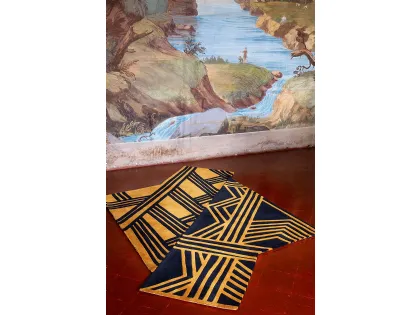 Tappeto Kyrin Gold e Urihi Black di Carpet Edition