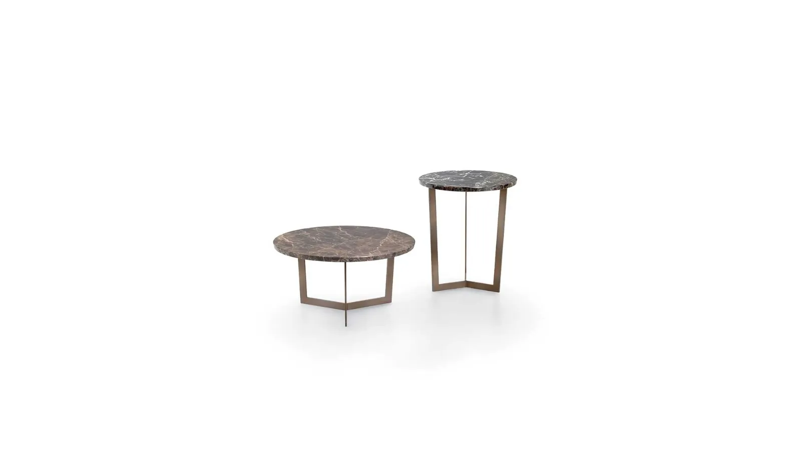 Tavolino rotondo con top in marmo e struttura in metallo verniciato Paris di Pacini e Cappellini