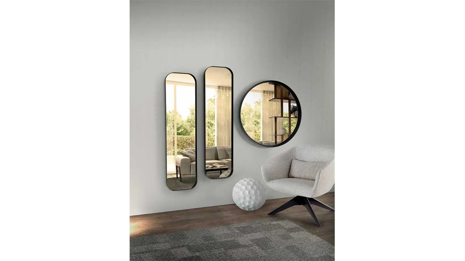 Specchio bronzato dalle diverse forme con cornice in metallo Ron di Pacini e Cappellini