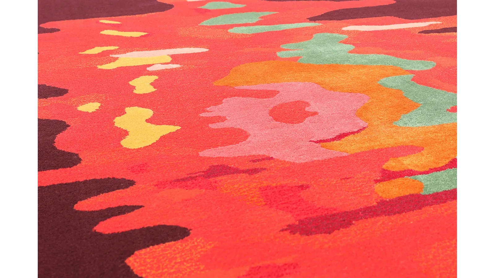 Tappeto Topiary Reflection di Carpet Edition