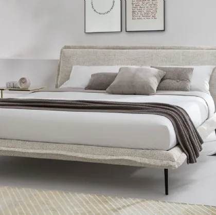 Letto in tessuto imbottito Fluff di Calligaris