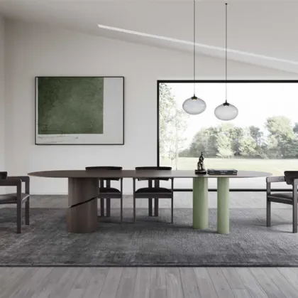 Sedia in ecopelle e legno Ines di Pacini e Cappellini