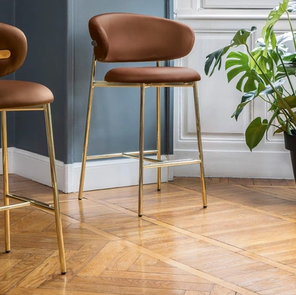 Sgabello in pelle Oleandro di Calligaris