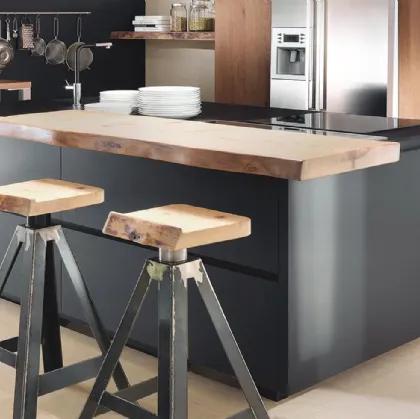 Sgabello  in legno e metallo Parigi di Be Natural
