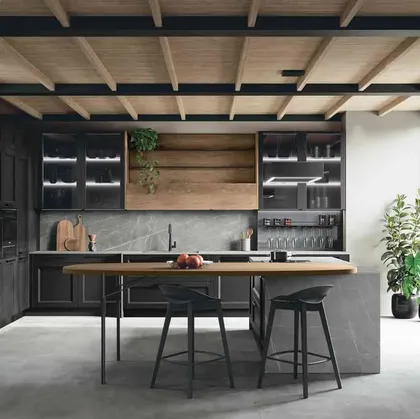 Cucina Classica con isola Beverly 02 in Frassino laccato di Stosa