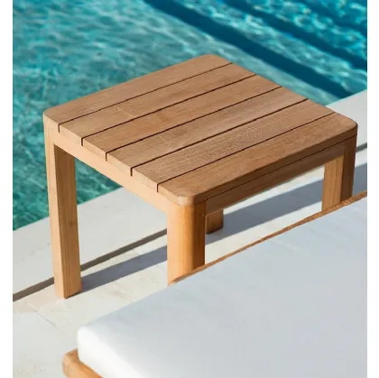 Tavolino Clay Coffee Table in Teak di Ethimo