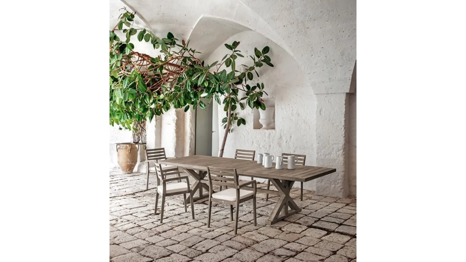 Tavolo rettangolare in Teak Cronos di Ethimo