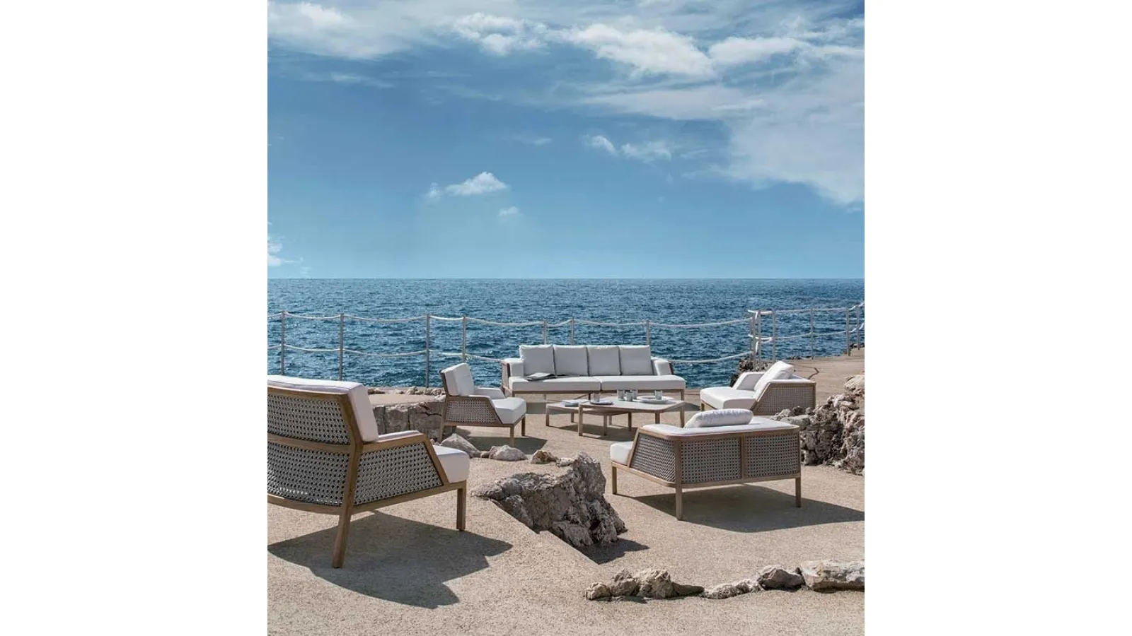 Salotto da esterno Grand Life in Teak e Rope Light di Ethimo