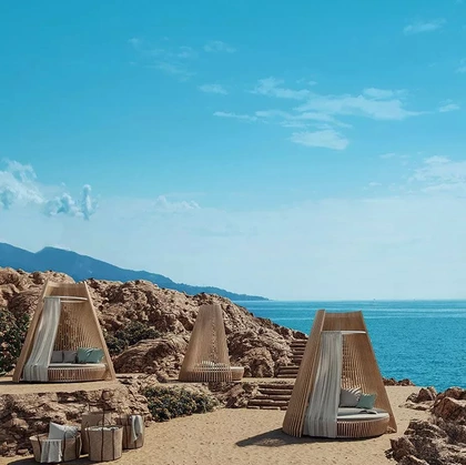 Divano Hut in teak di Ethimo