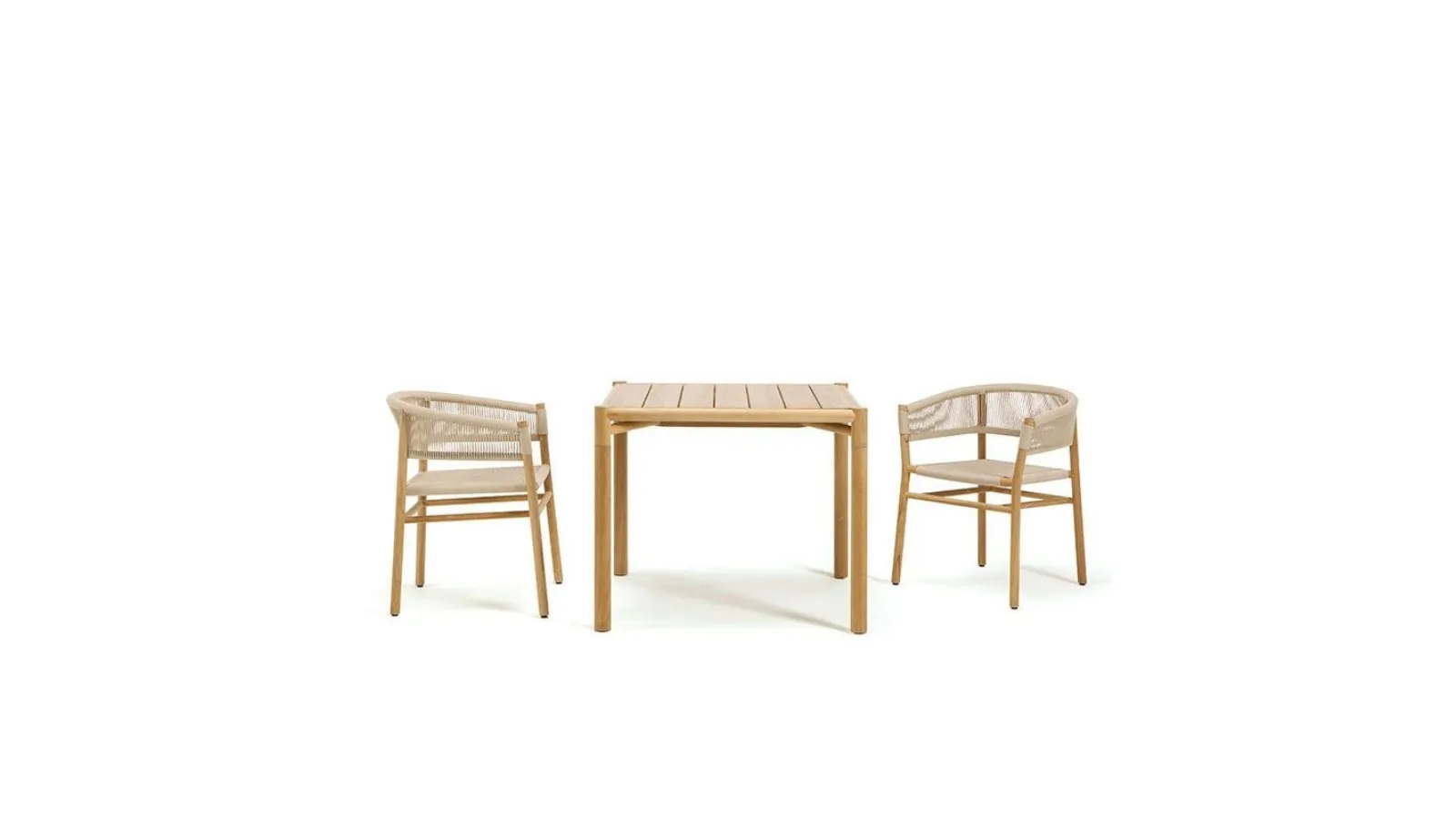 Tavolo in Teak Kilt di Ethimo