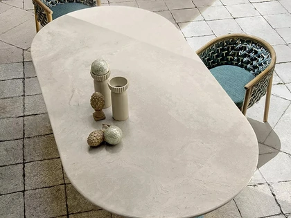 Tavolo Patio in marmo di Ethimo