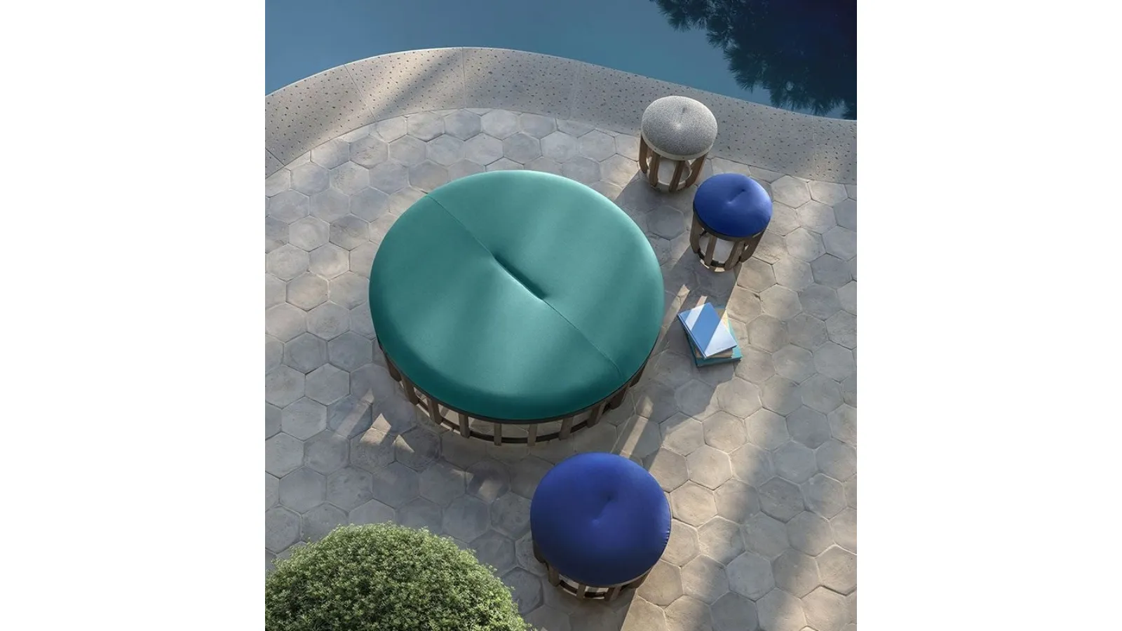 Pouf Swing in tessuto con base in alluminio di Ethimo