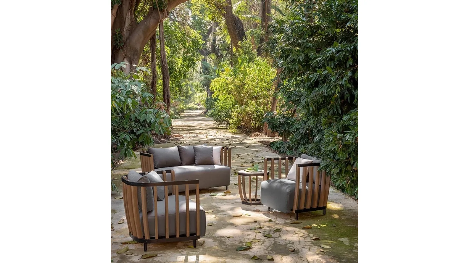Salotto da esterno Swing in Teak e alluminio di Ethimo