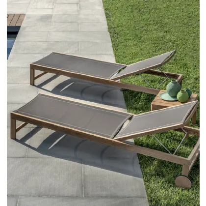 Lettino Sand in Teak con telo di Ethimo